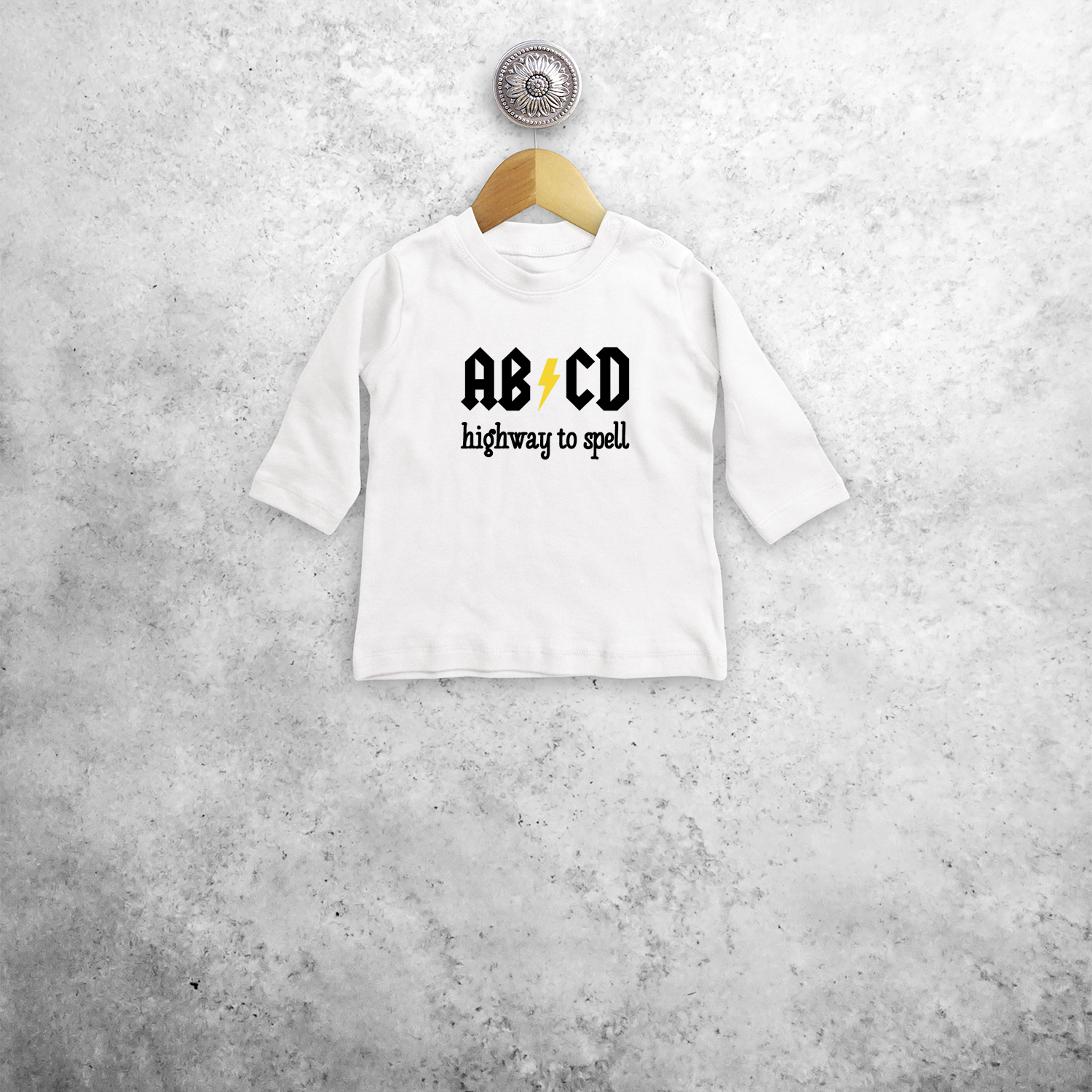 ABCD - Highway to spell' baby shirt met lange mouwen