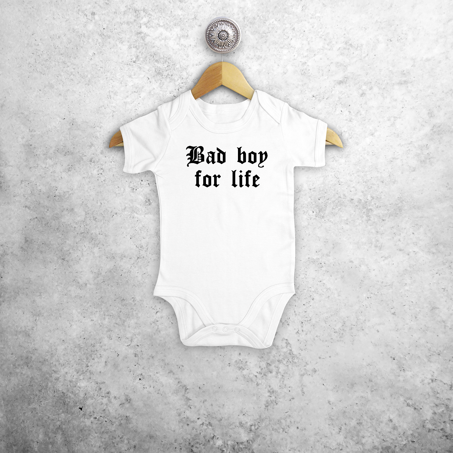 'Bad boy for life' baby kruippakje met korte mouwen