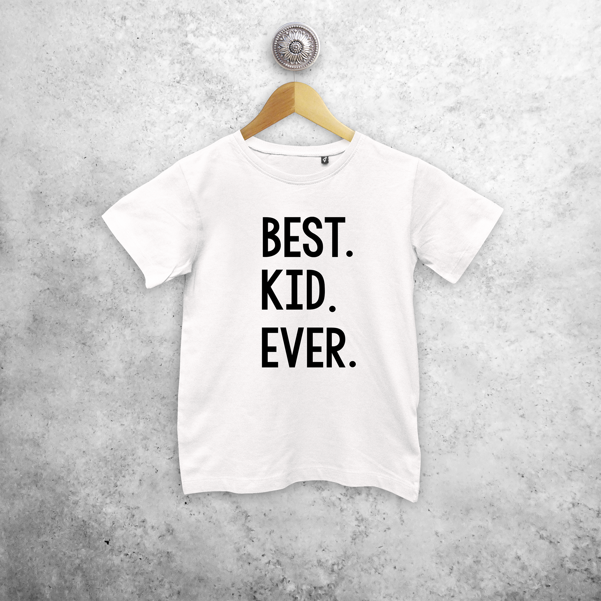 'Best. Kid. Ever.' kind shirt met korte mouwen