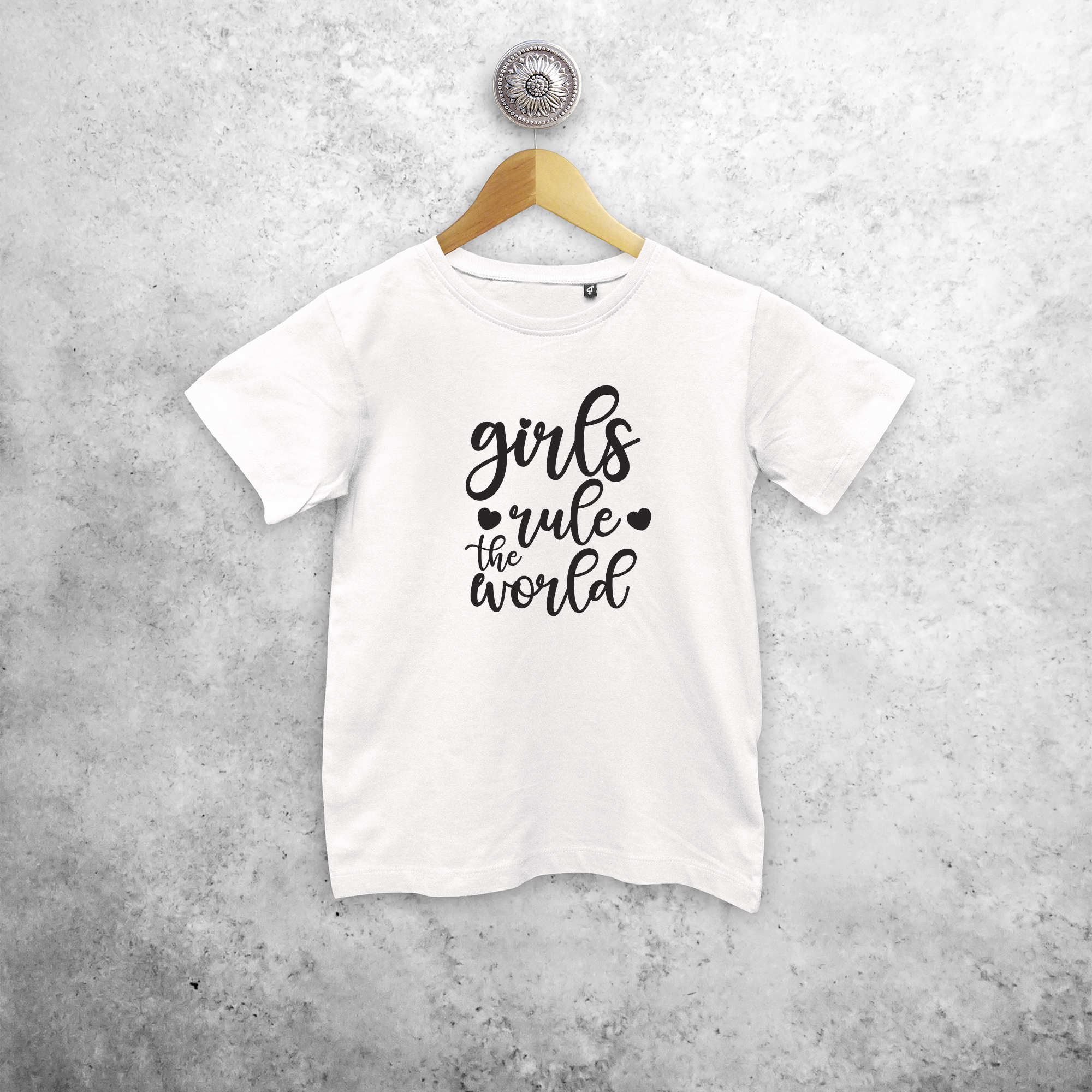 'Girls rule the world' kids shortsleeve shirt