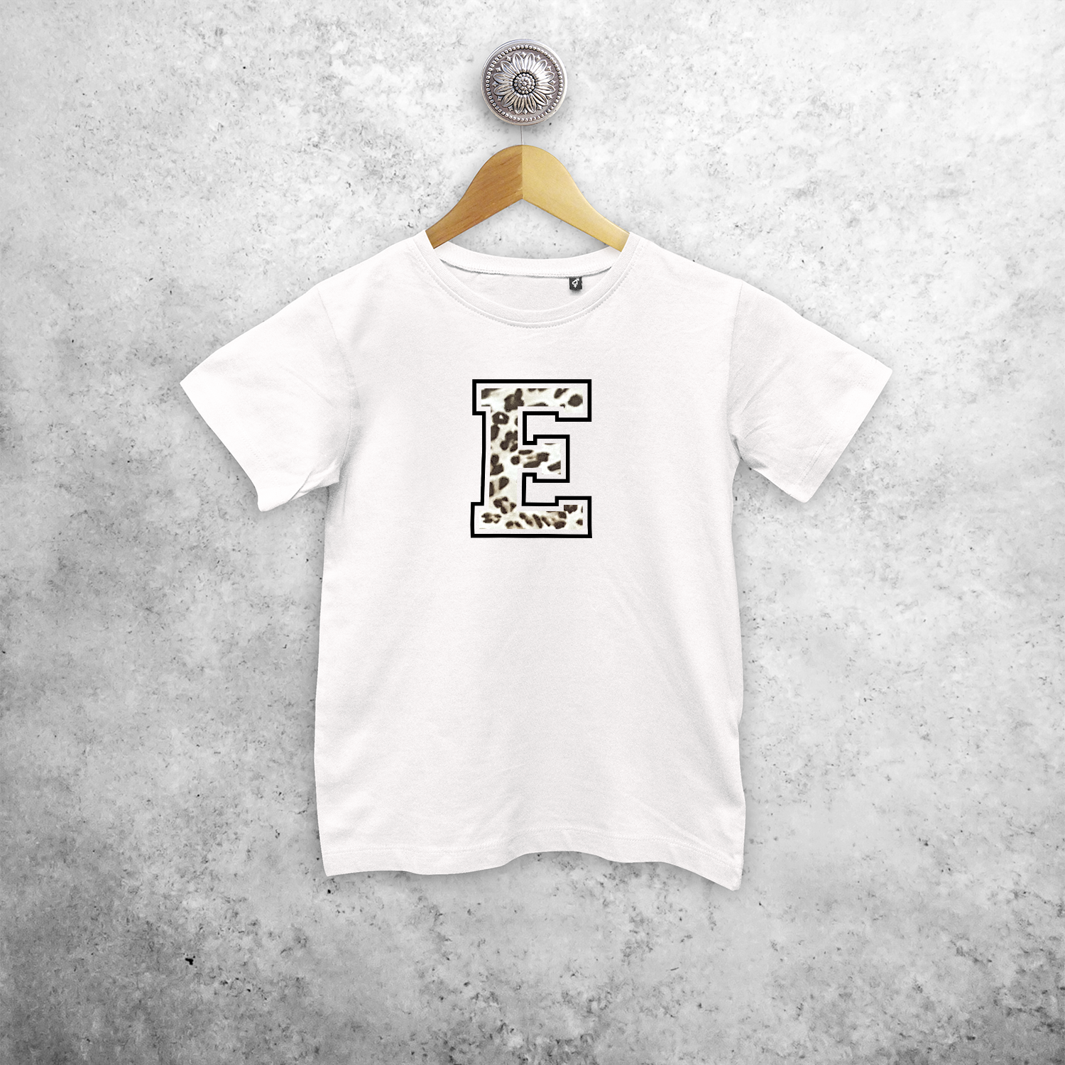 Luipaard letter kind shirt met korte mouwen