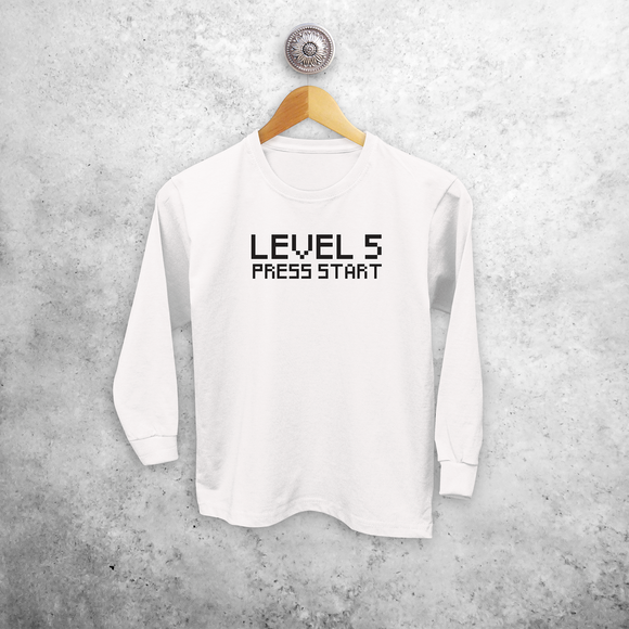 'Level... - Press start' kind shirt met lange mouwen