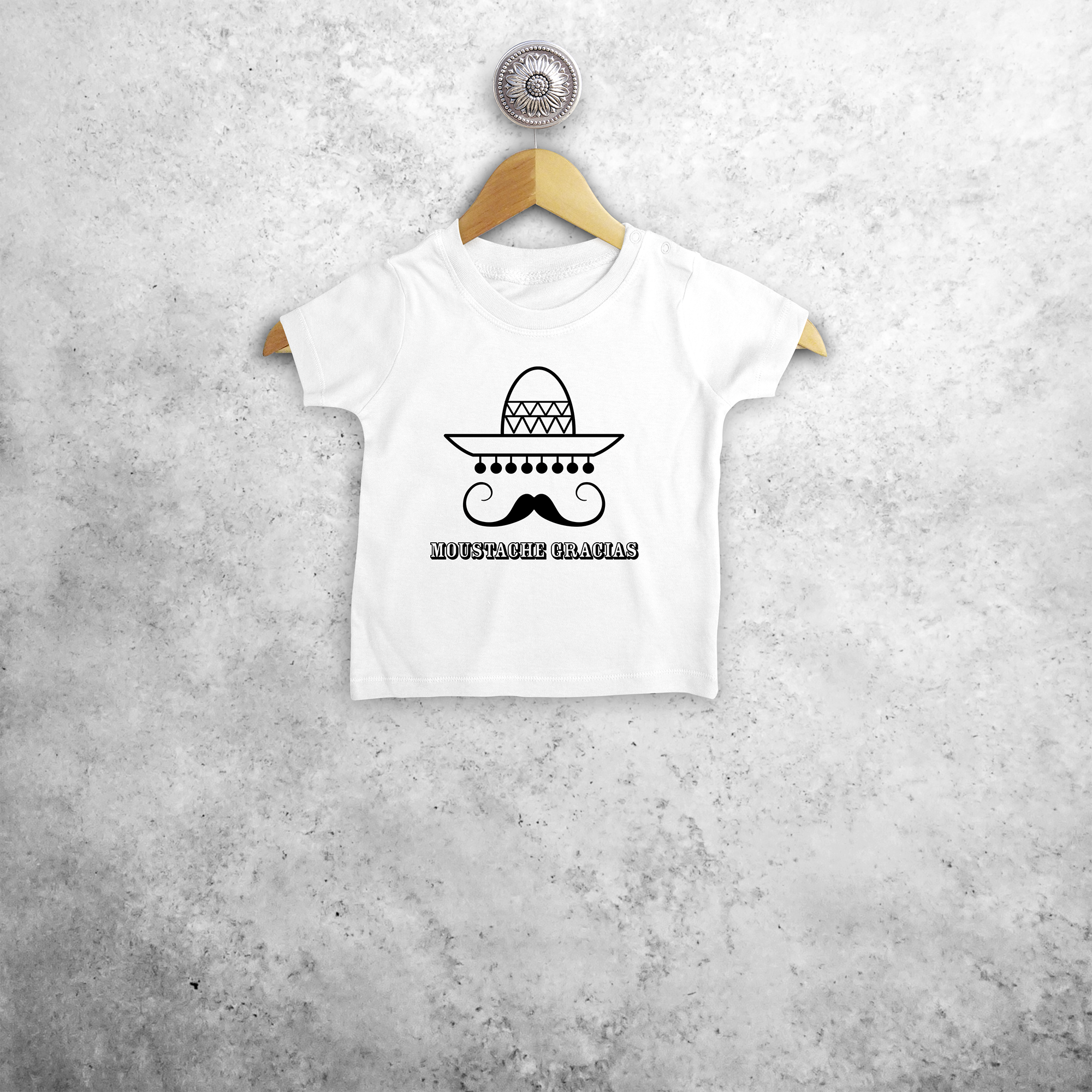 'Moustache gracias' baby shirt met korte mouwen