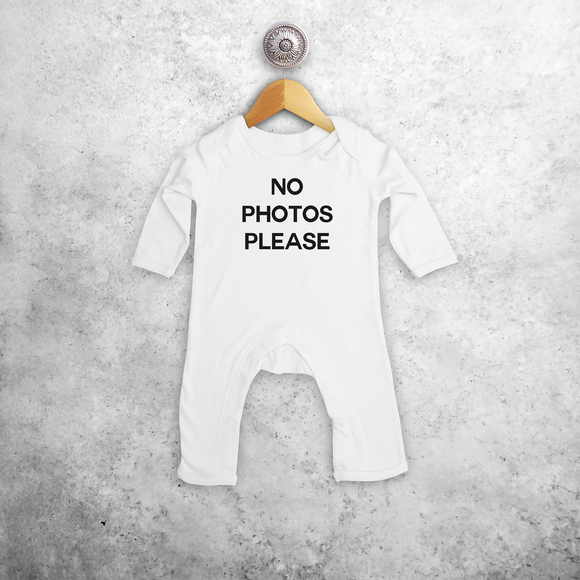 'No photos please' baby romper met lange mouwen