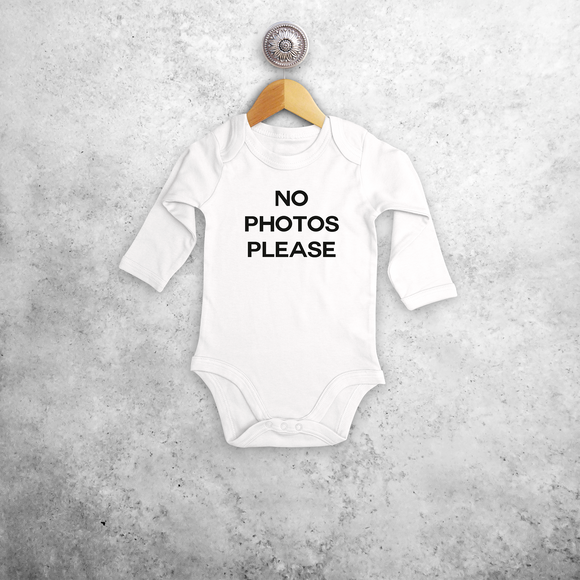 'No photos please' baby kruippakje met lange mouwen