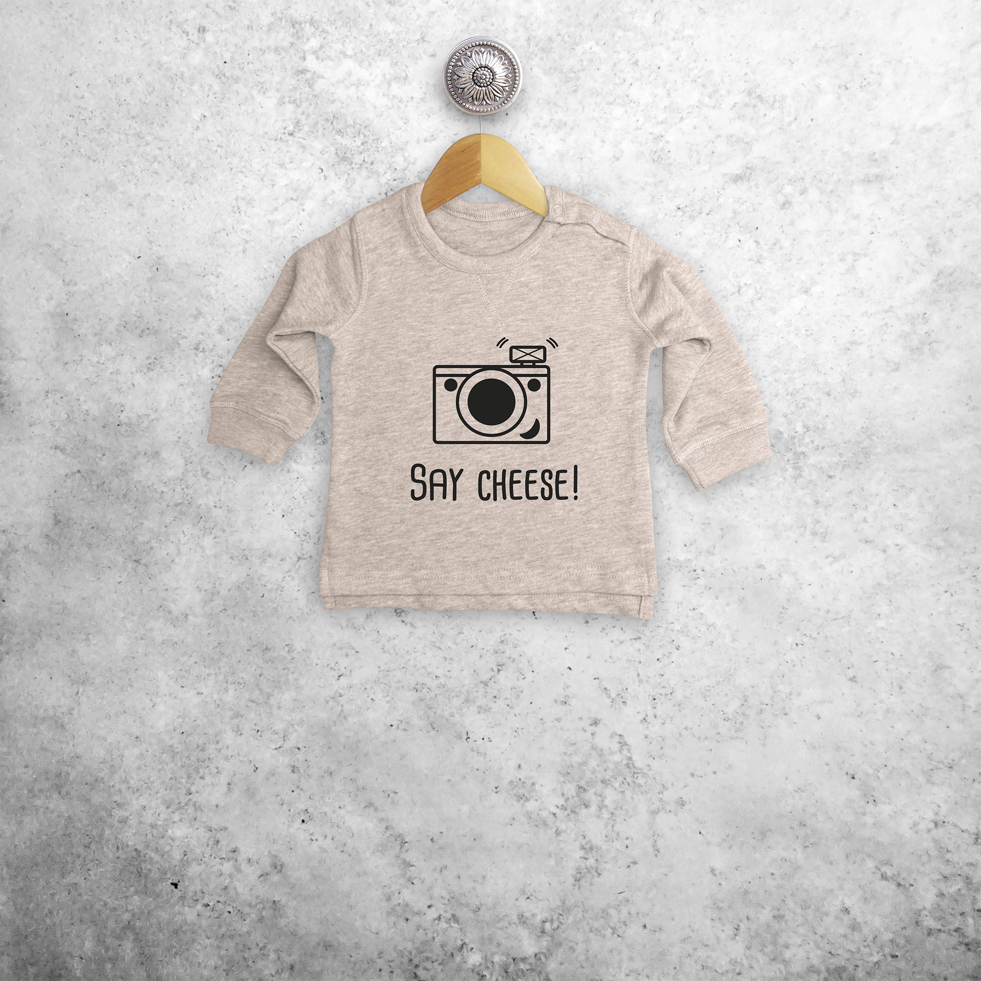 'Say cheese' baby sweater