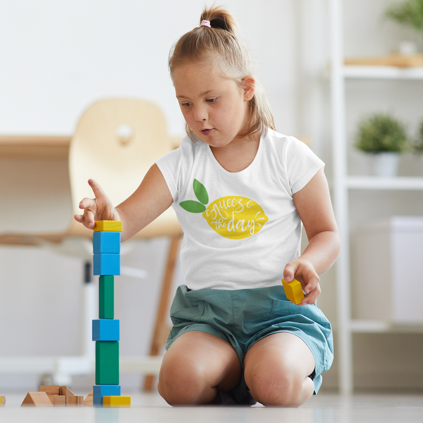'Squeeze the day' kids shortsleeve shirt