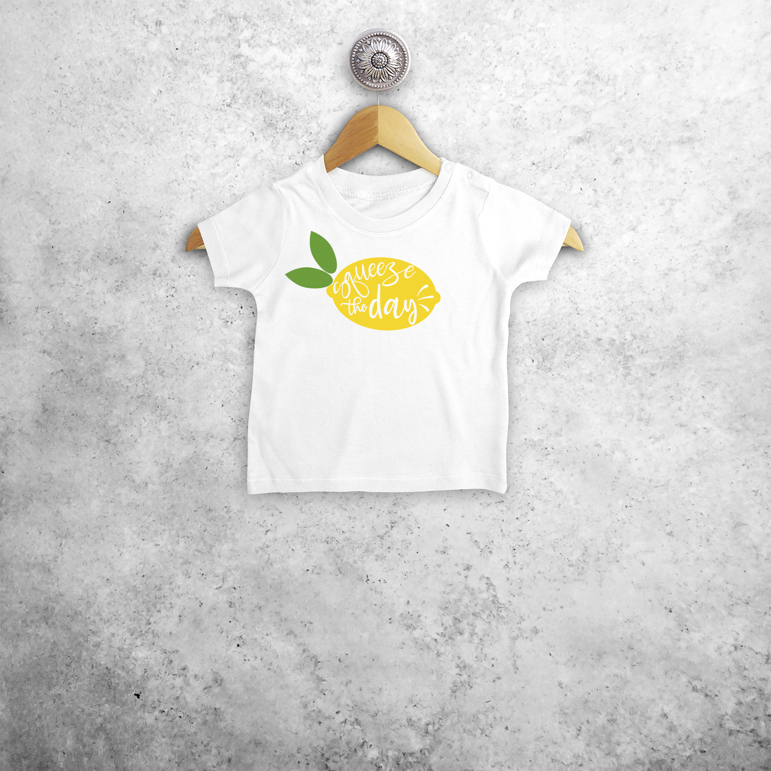 'Squeeze the day' baby shortsleeve shirt