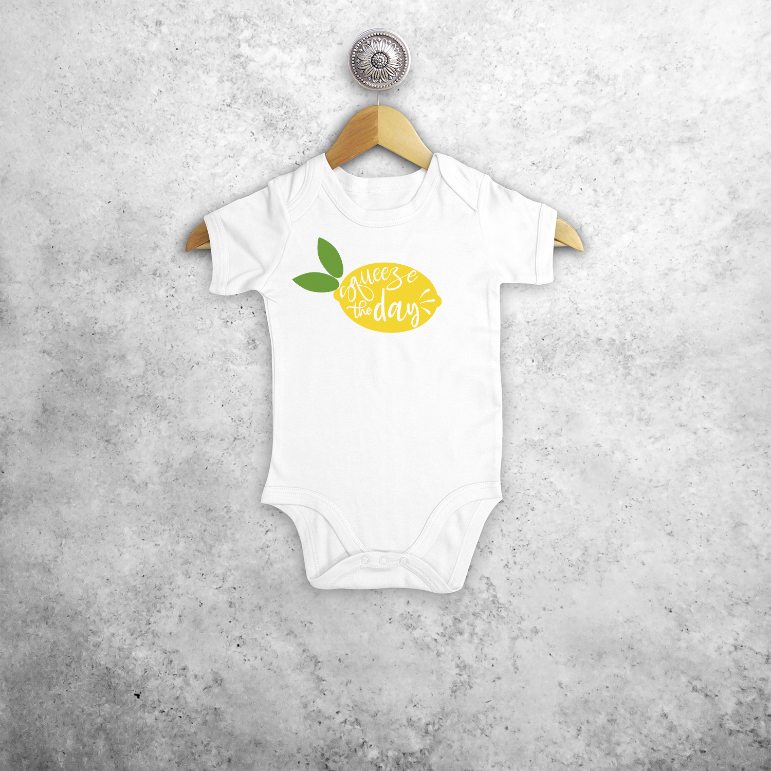 'Squeeze the day' baby shortsleeve bodysuit