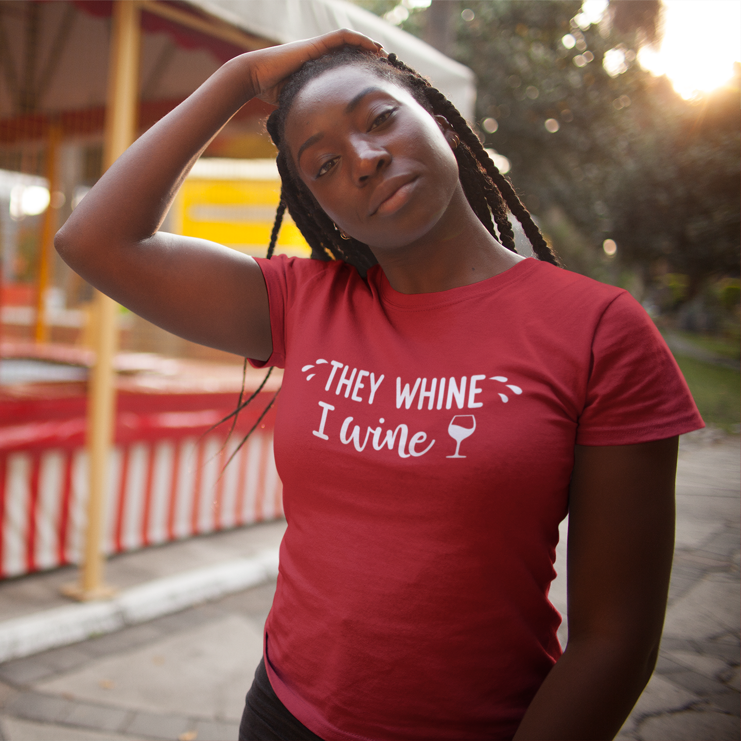 'They whine - I wine' volwassene shirt