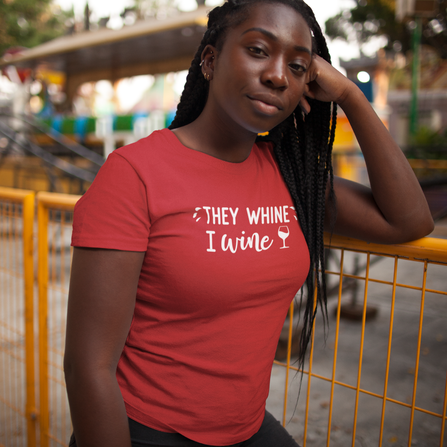 'They whine - I wine' volwassene shirt